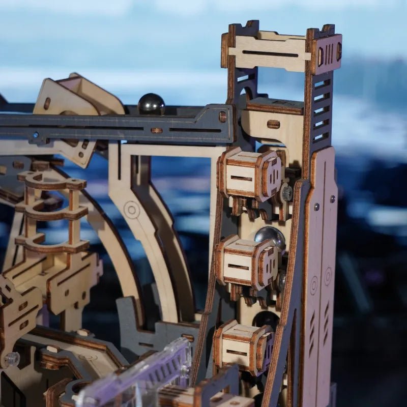 Mechanikus Golyópálya az Űrkikötőből - Makett Kuckó