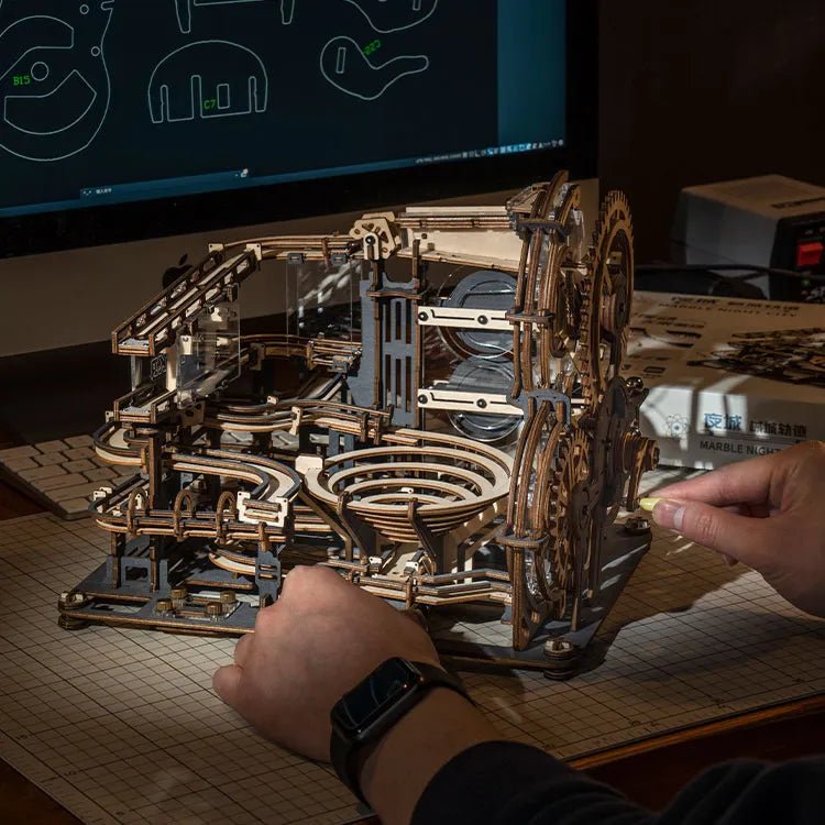 Éjszakai Város - 3D mechanikus golyópálya - Makett Kuckó