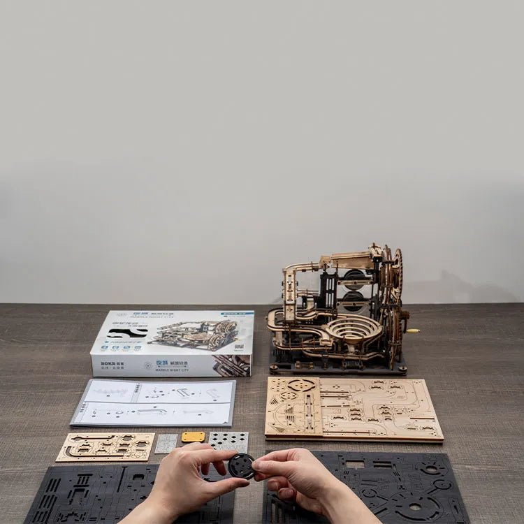Éjszakai Város - 3D mechanikus golyópálya - Makett Kuckó