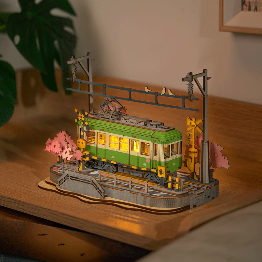 Sakura Villamos - 3D Fa puzzle - Makett Kuckó