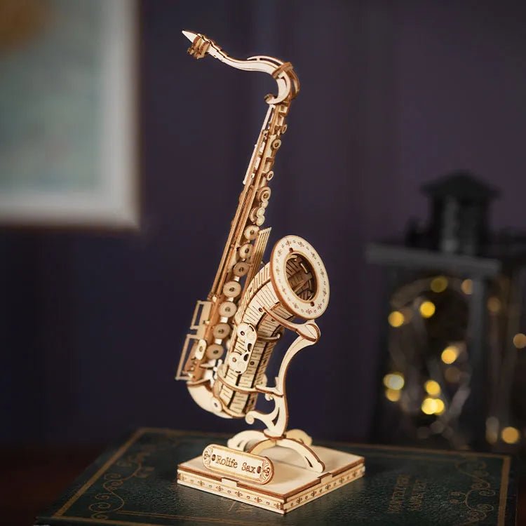 Saxophone - 3D Fa puzzle - Makett Kuckó
