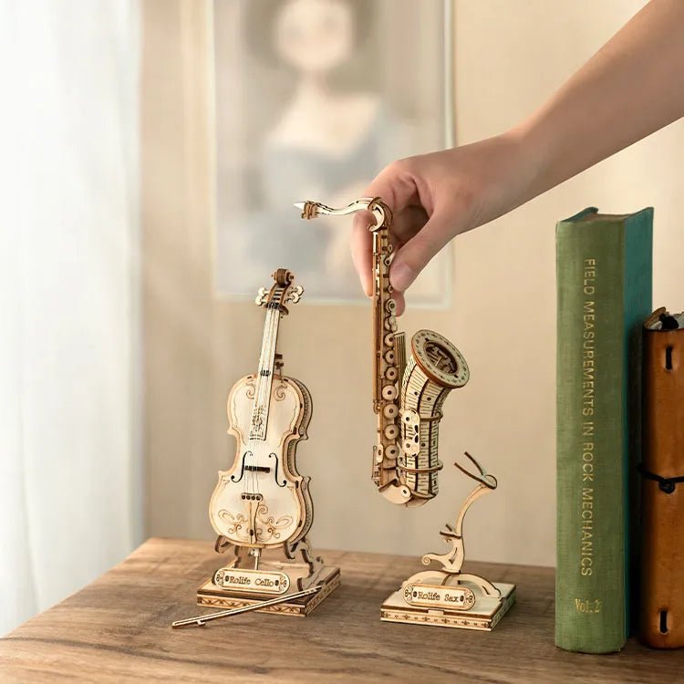 Saxophone - 3D Fa puzzle - Makett Kuckó