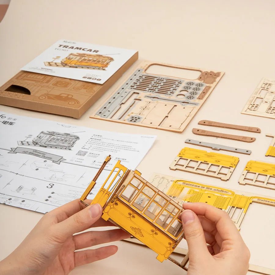 Villamos - 3D Fa puzzle - Makett Kuckó