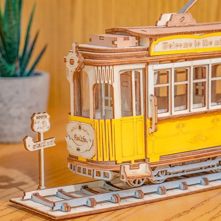 Villamos - 3D Fa puzzle - Makett Kuckó