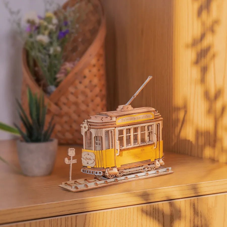 Villamos - 3D Fa puzzle - Makett Kuckó