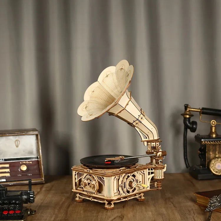 Gramophone - 3D Fa Puzzle ( zenélő ) - Makett Kuckó
