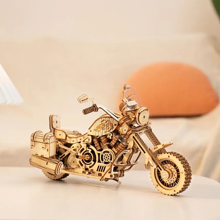 Cruiser Motor - 3D Fa Puzzle - Makett Kuckó