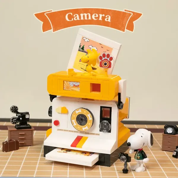 peanuts-snoopy-camera-3d-makett (1) peanuts-snoopy-camera-3d-makett (1)